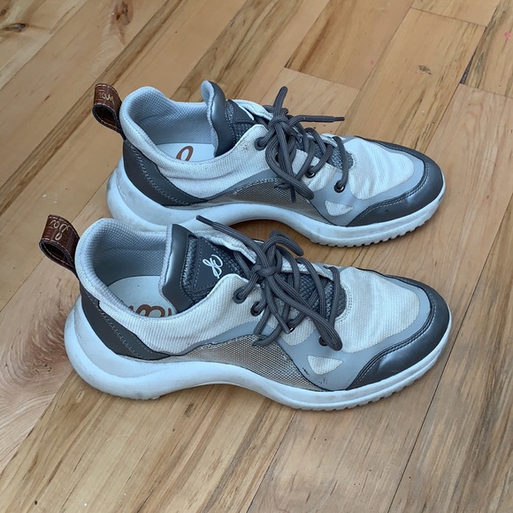 Sam Edelman fashion sneaker 7.5 - Picture 3 of 4